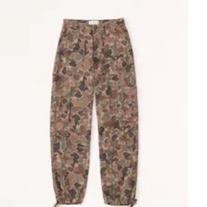 90’s cargo baggy pants